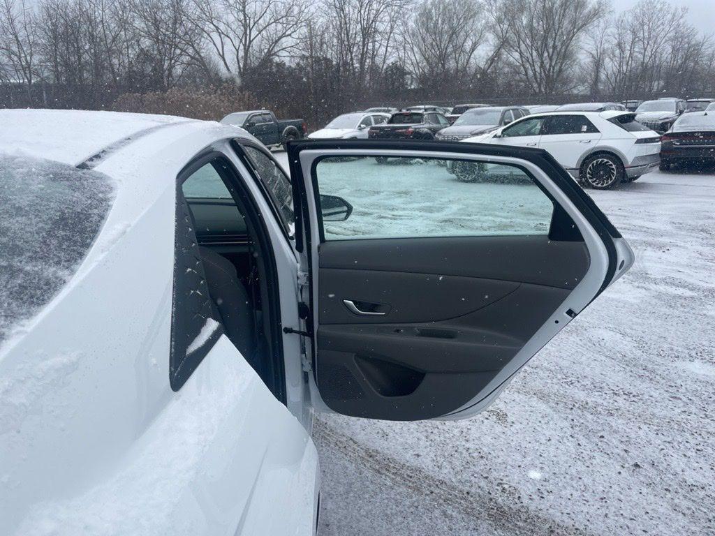 new 2024 Hyundai Elantra car, priced at $22,590
