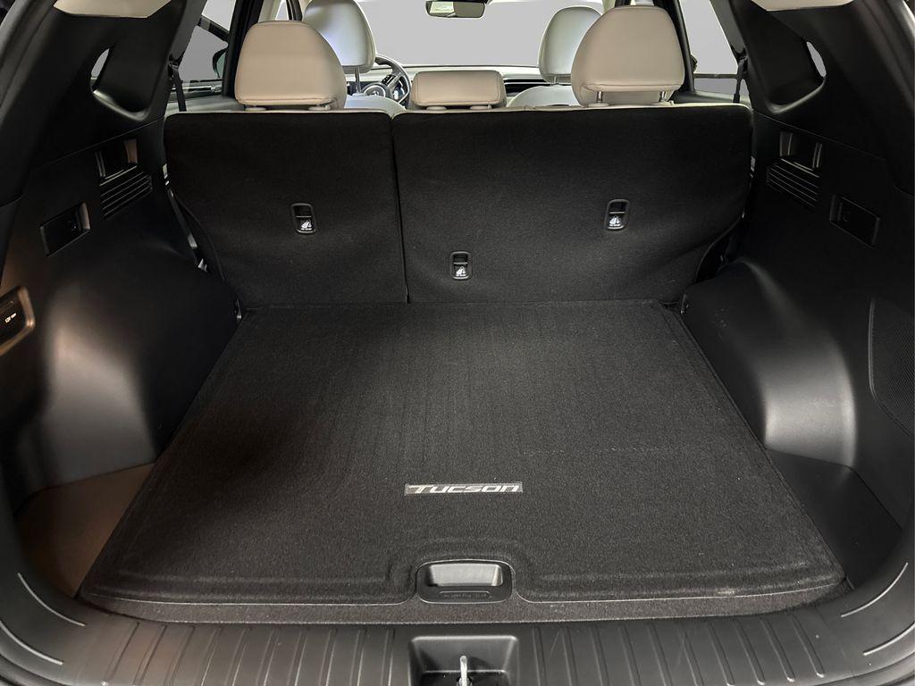 used 2024 Hyundai TUCSON Hybrid car, priced at $32,877