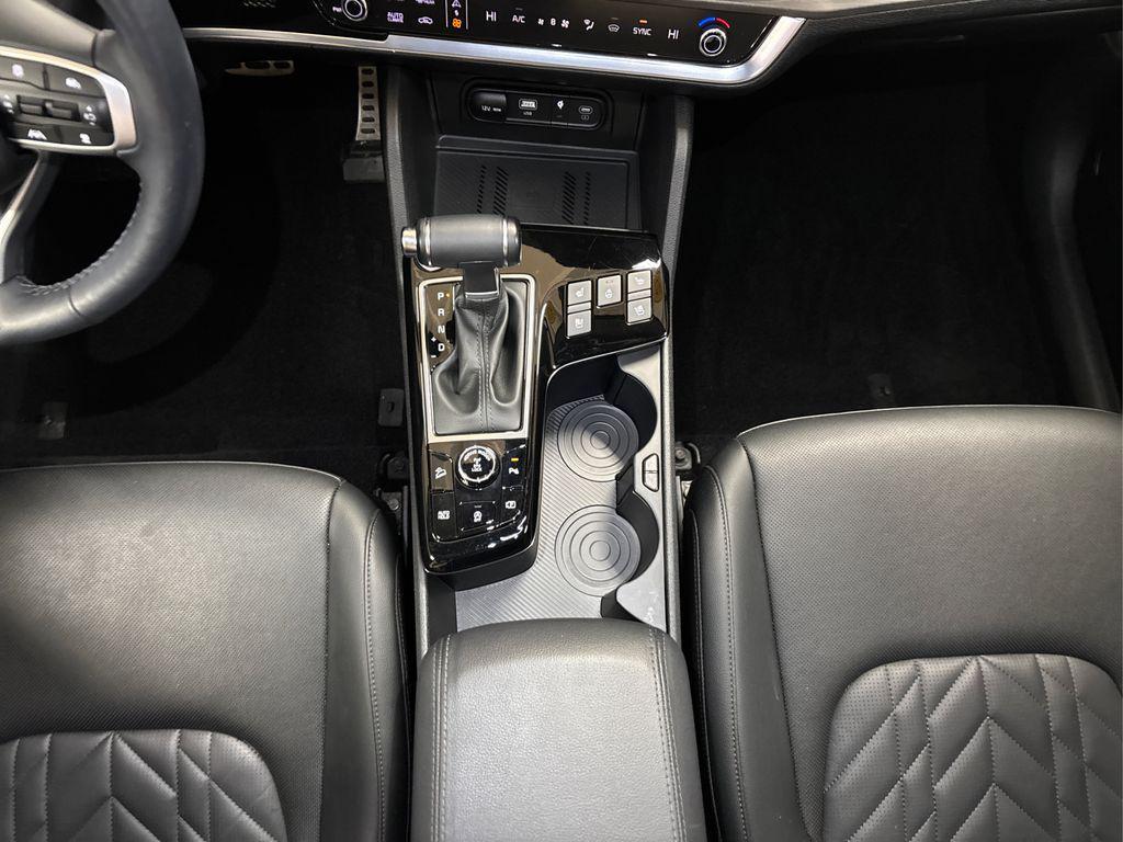 used 2018 Kia Sorento car, priced at $11,177