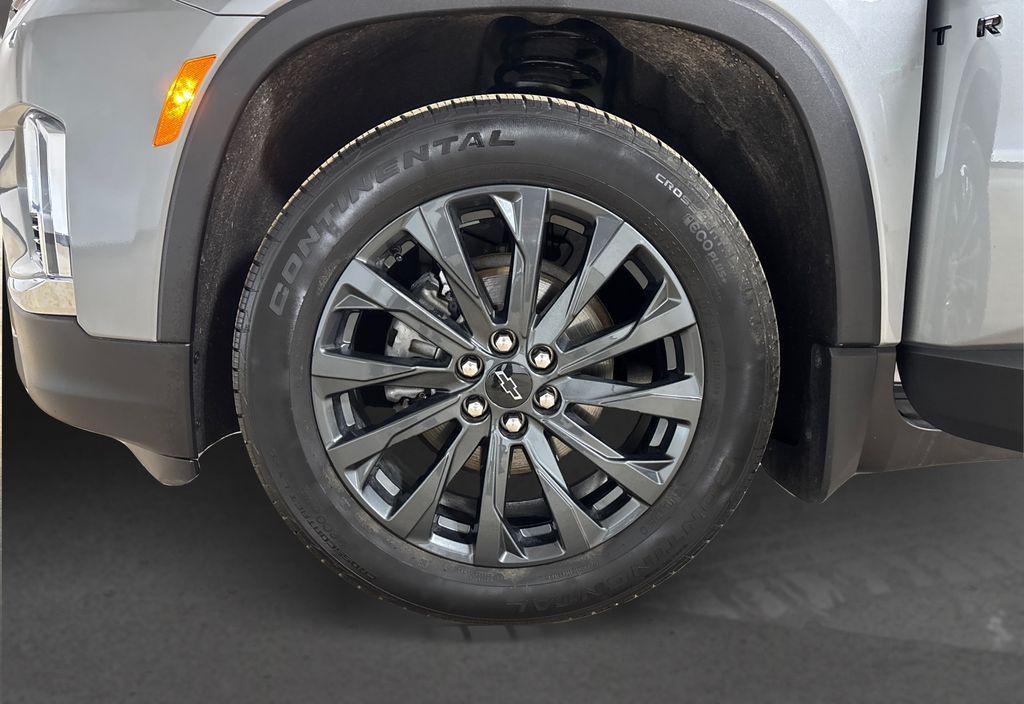 used 2023 Chevrolet Traverse car, priced at $35,930