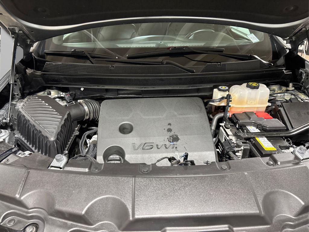 used 2023 Chevrolet Traverse car, priced at $35,930