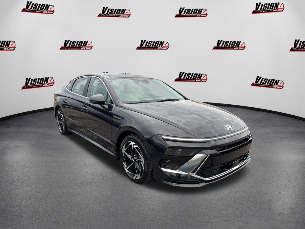 new 2024 Hyundai Sonata car, priced at $29,175
