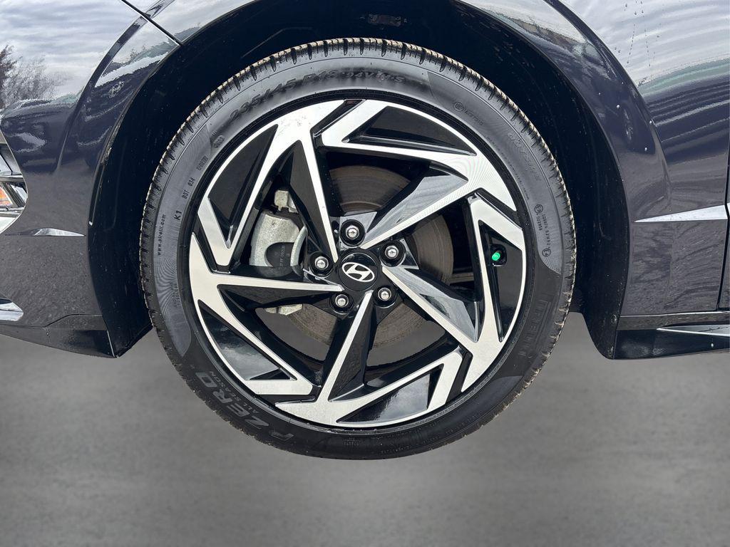 new 2024 Hyundai Sonata car, priced at $29,175