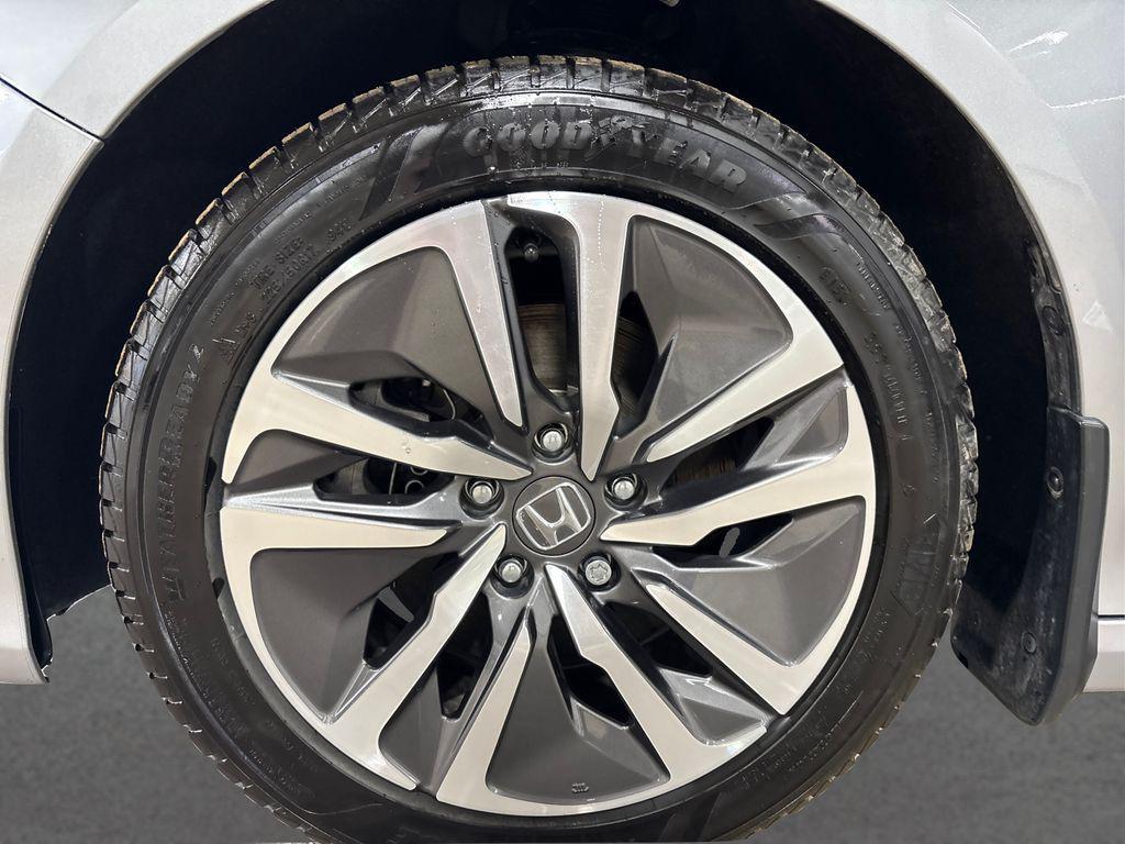 used 2018 Honda Accord Hybrid car, priced at $21,277