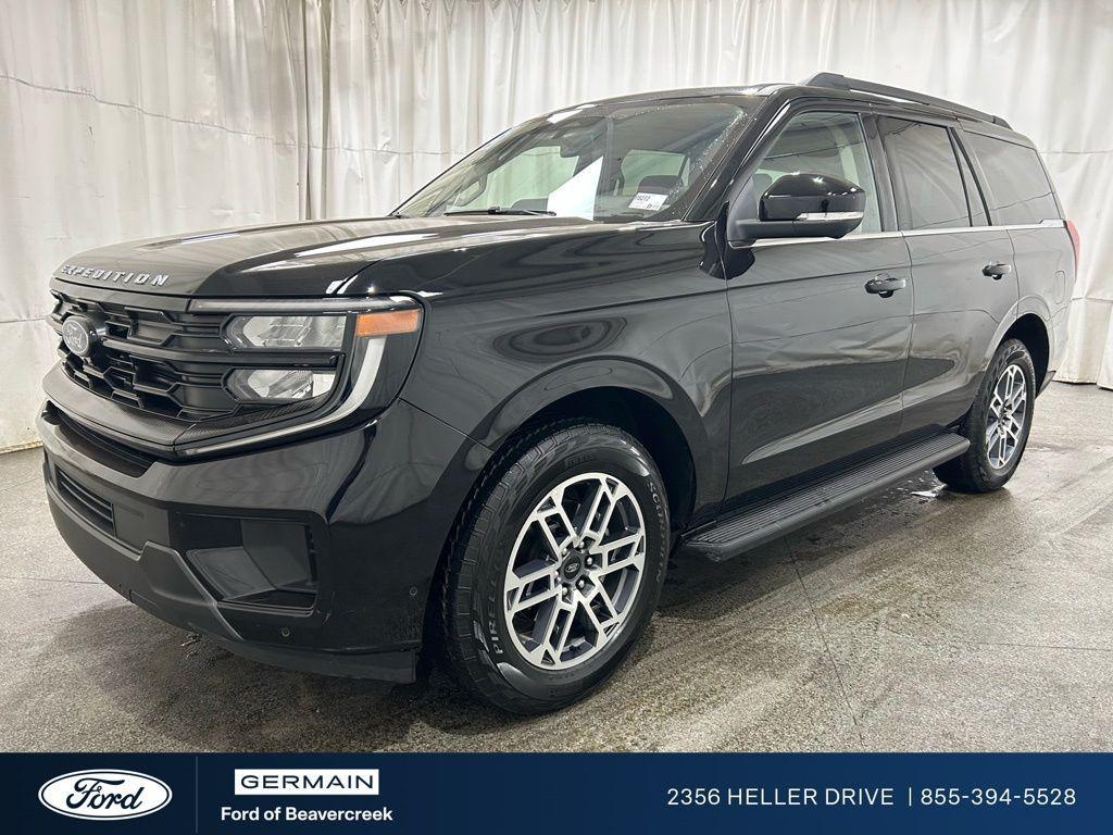 used 2025 Ford Expedition car, priced at $61,612