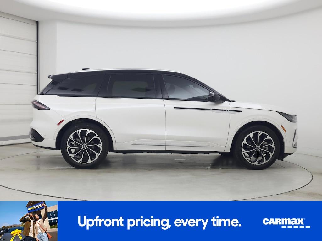 used 2024 Lincoln Nautilus car, priced at $53,998