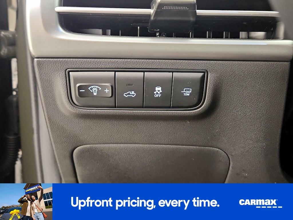 used 2025 Hyundai SANTA CRUZ car, priced at $38,998