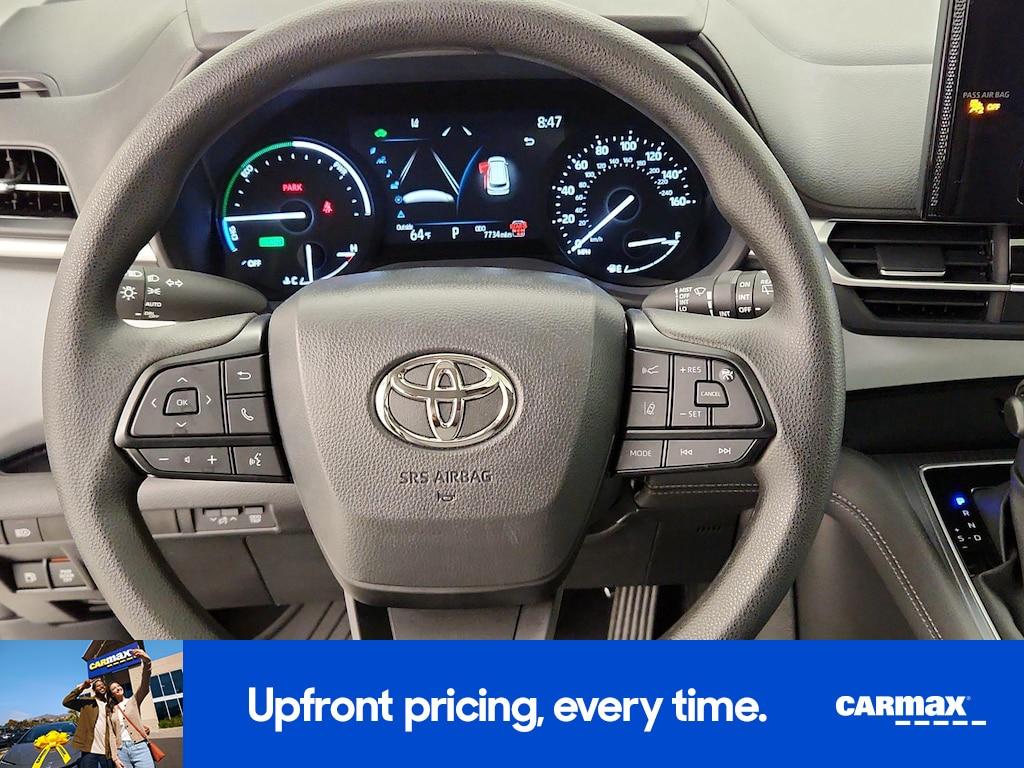used 2025 Toyota Sienna car, priced at $45,998
