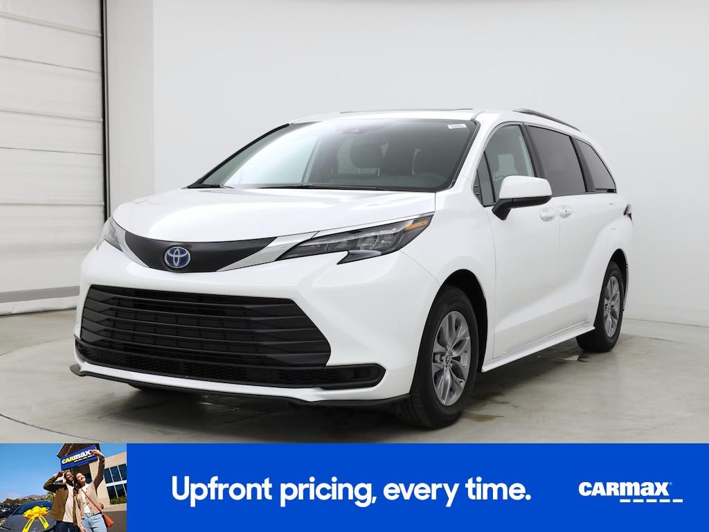 used 2025 Toyota Sienna car, priced at $45,998