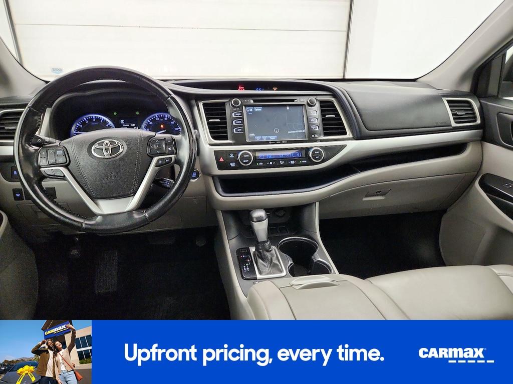used 2019 Toyota Highlander car, priced at $22,998