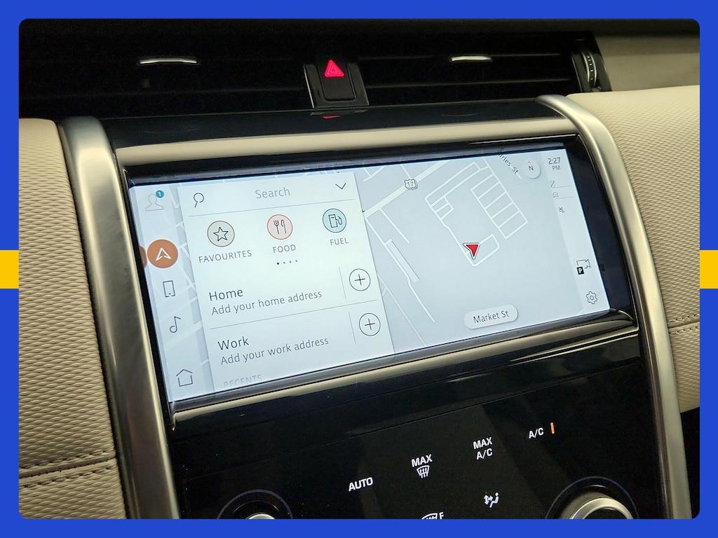 Land Rover Discovery Sport view 17