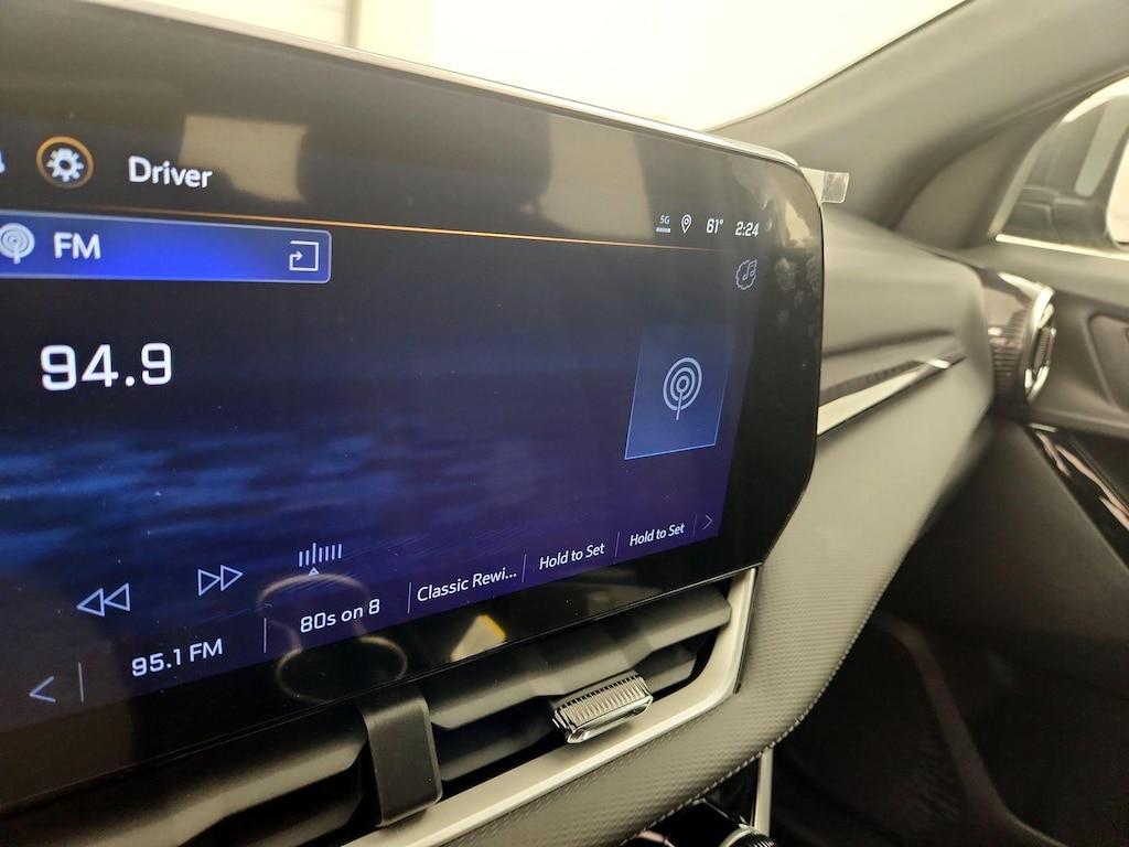 used 2025 Chevrolet Equinox car, priced at $27,998