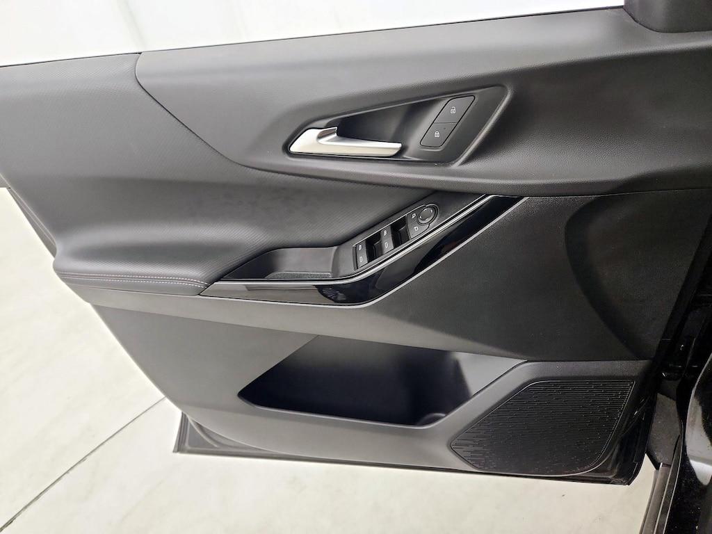 used 2025 Chevrolet Equinox car, priced at $27,998