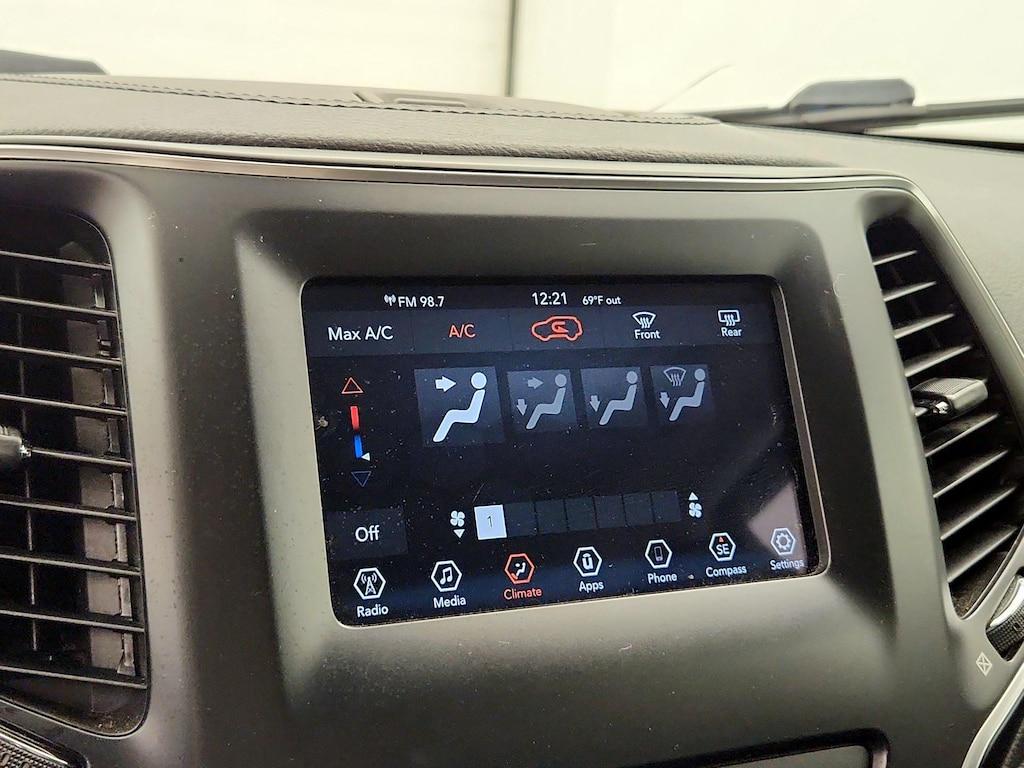 used 2020 Jeep Cherokee car, priced at $18,998