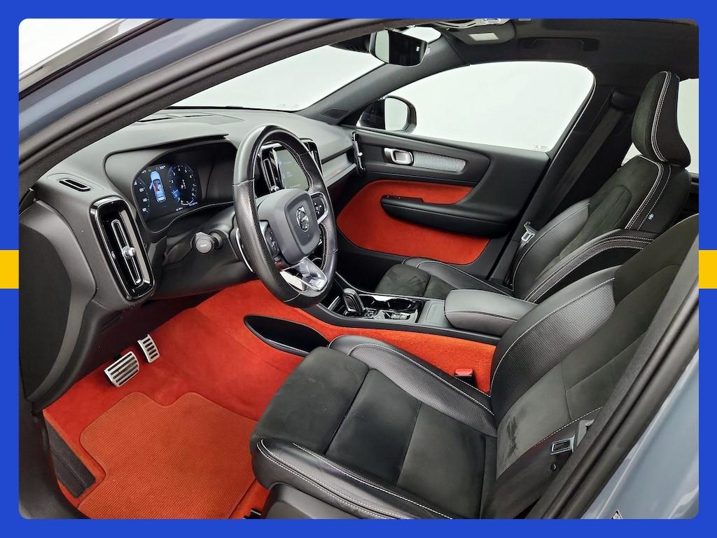 used 2020 Volvo XC40 car, priced at $23,998