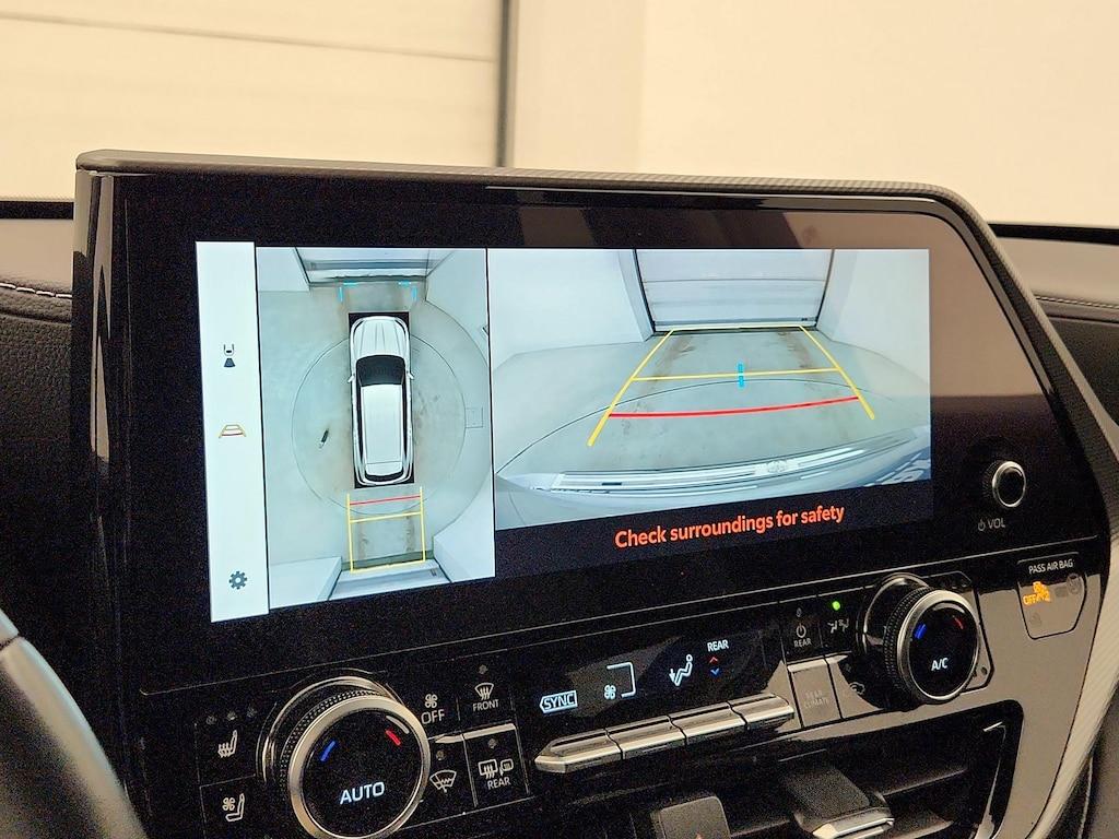 used 2023 Toyota Highlander car, priced at $42,998