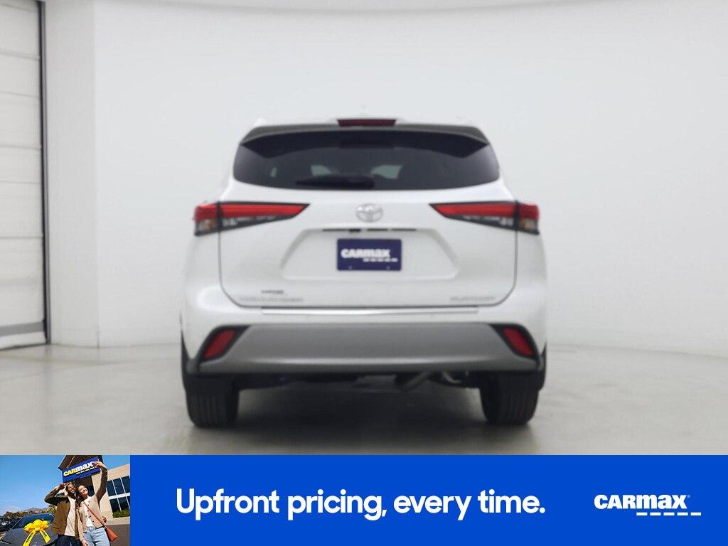 used 2023 Toyota Highlander car, priced at $42,998