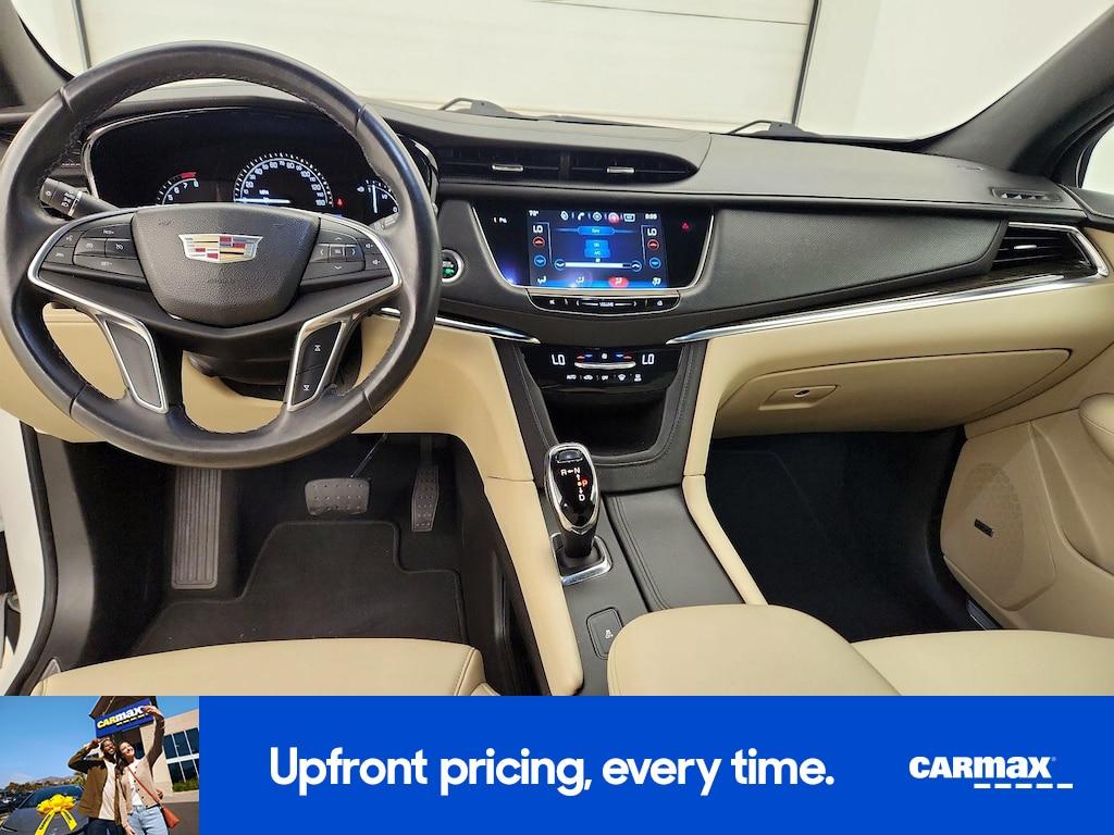 used 2017 Cadillac XT5 car, priced at $17,998