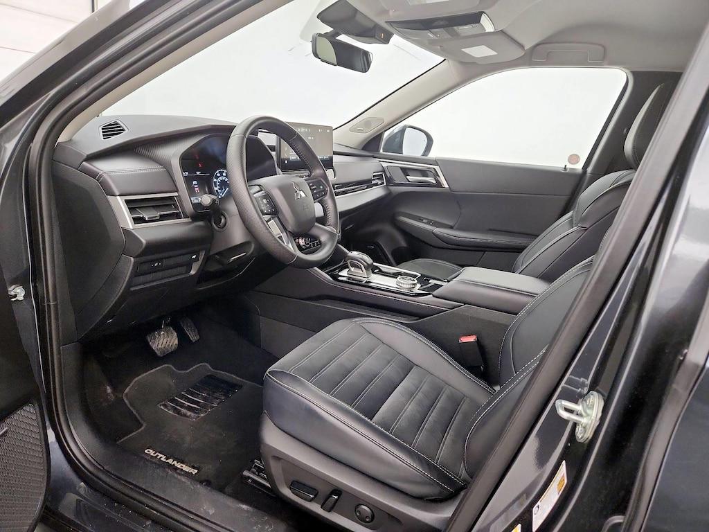 used 2025 Mitsubishi Outlander car, priced at $26,998