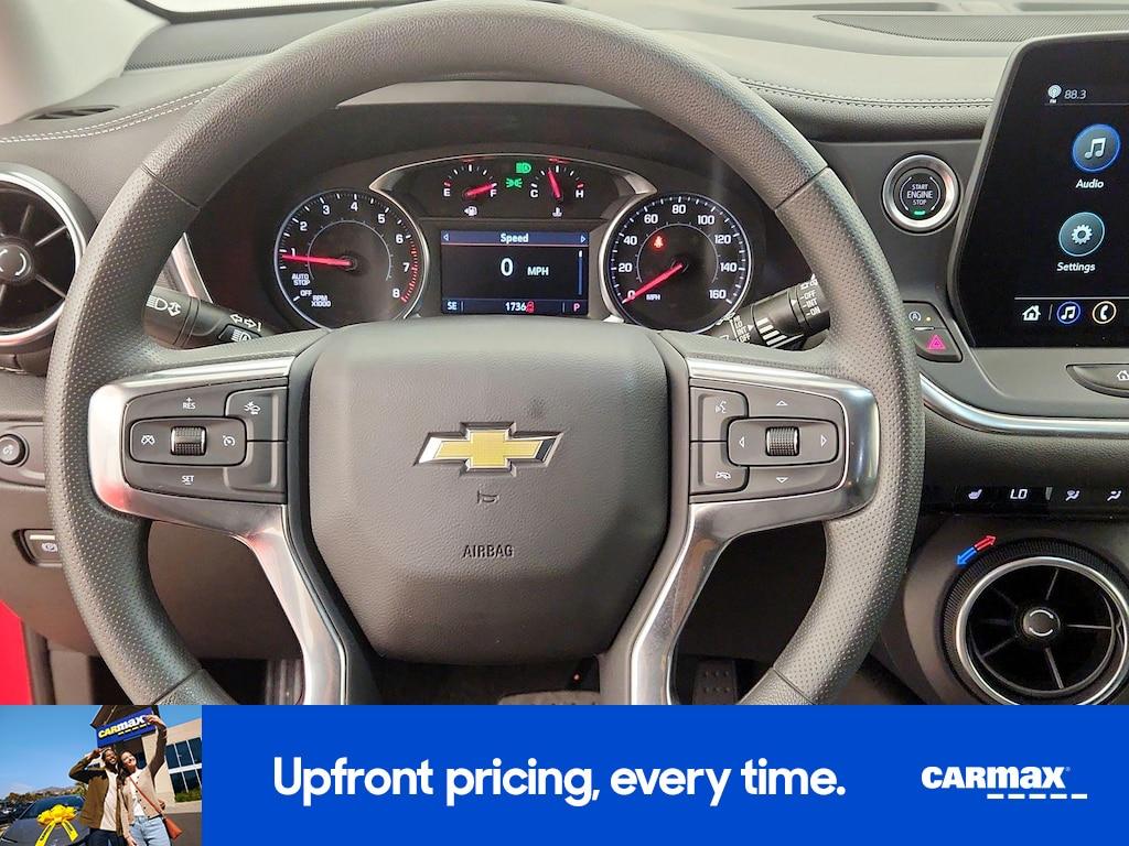 used 2025 Chevrolet Blazer car, priced at $28,998