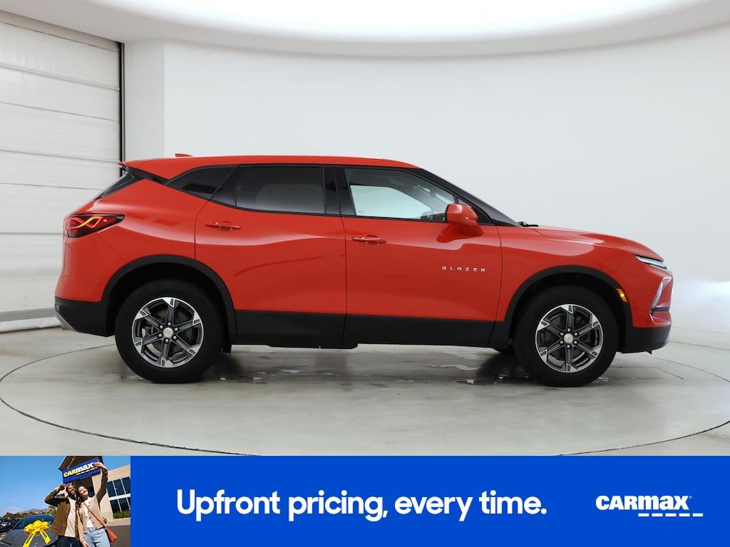 used 2025 Chevrolet Blazer car, priced at $28,998