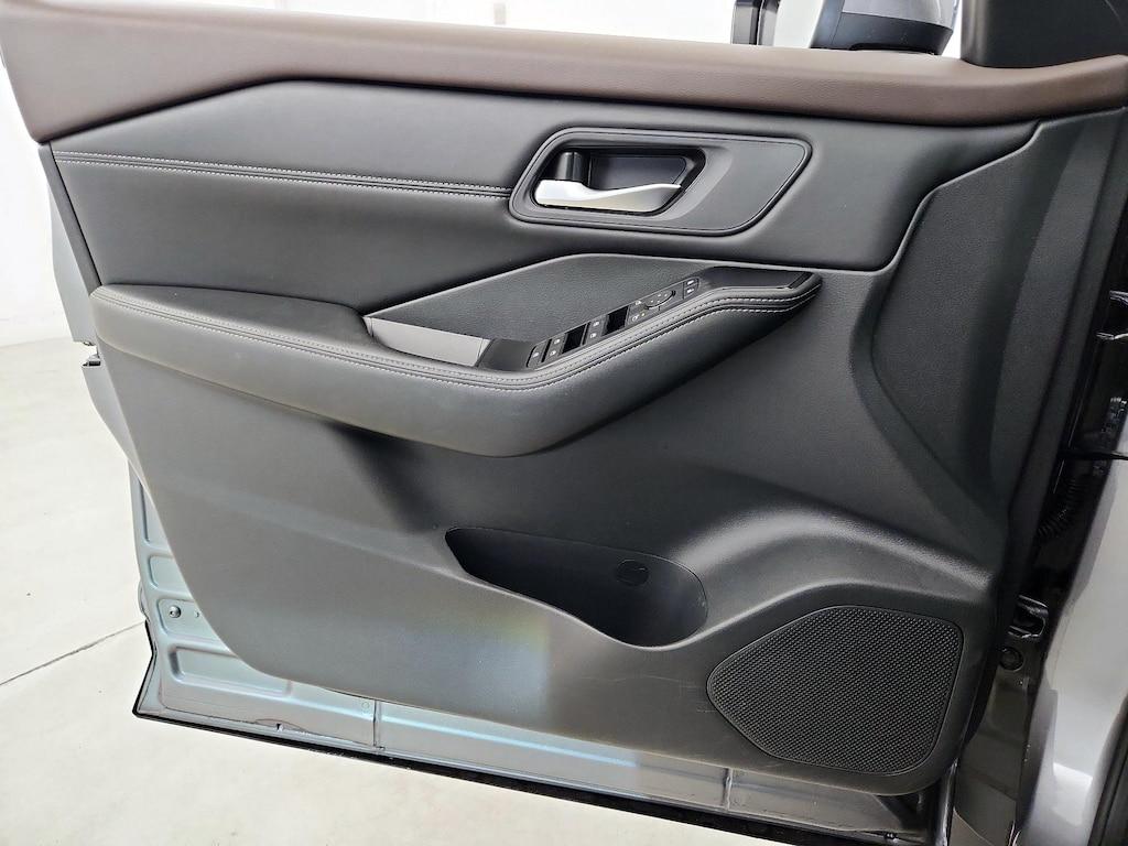 used 2023 Nissan Rogue car, priced at $23,998