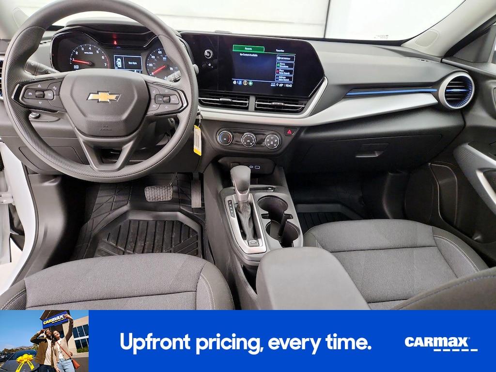 used 2025 Chevrolet Trax car, priced at $21,998