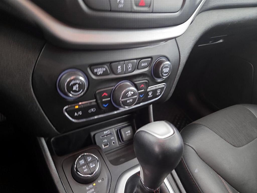 used 2018 Jeep Cherokee car, priced at $14,998