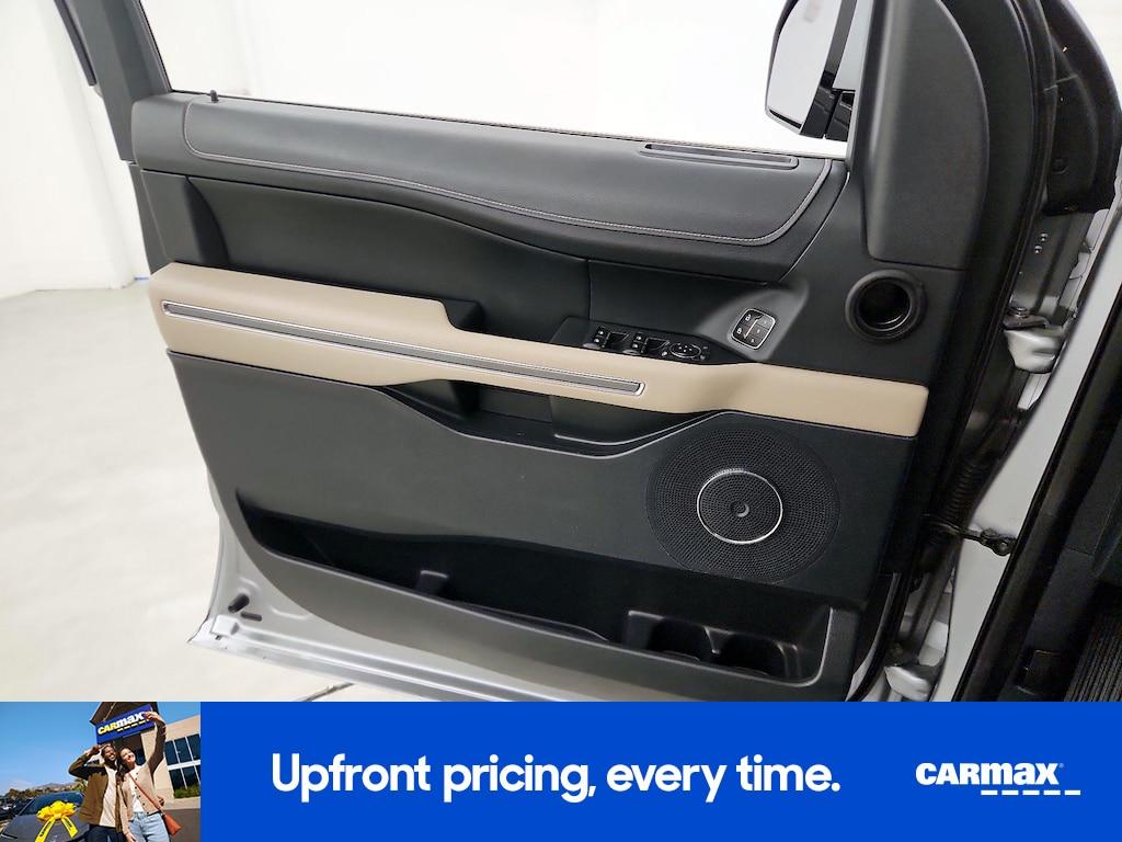 used 2022 Ford Expedition car, priced at $40,998