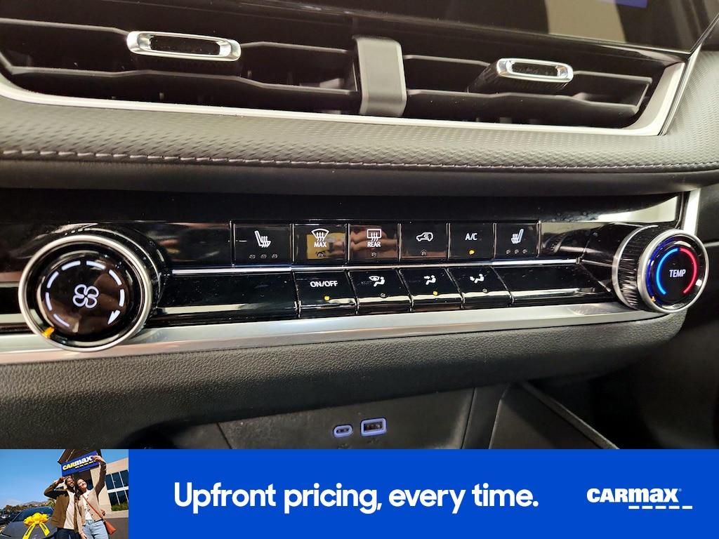 used 2025 Chevrolet Equinox car, priced at $27,998