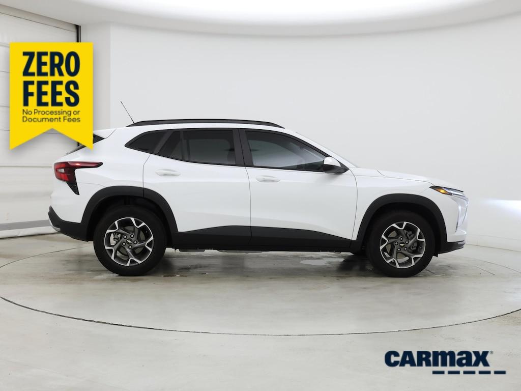 used 2025 Chevrolet Trax car, priced at $24,998