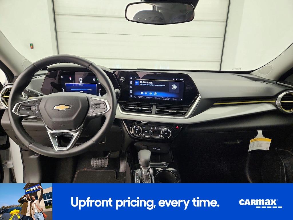 used 2025 Chevrolet Trax car, priced at $24,998