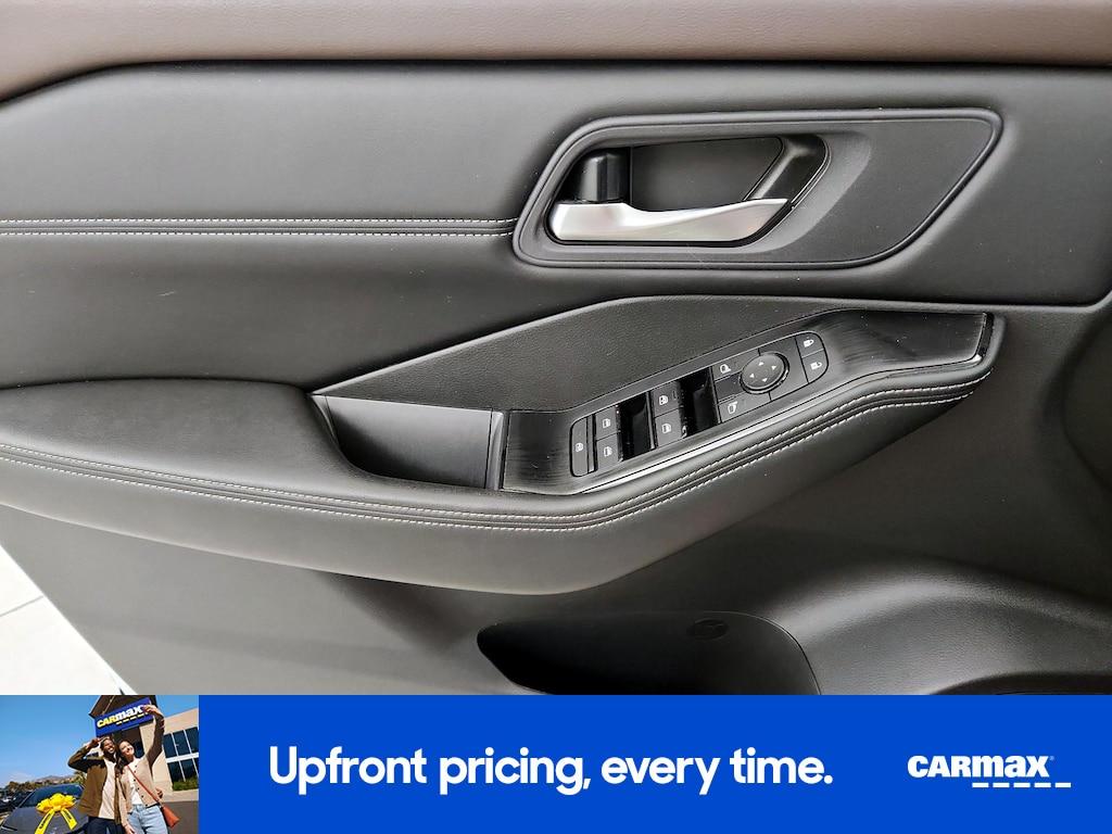 used 2023 Nissan Rogue car, priced at $23,998