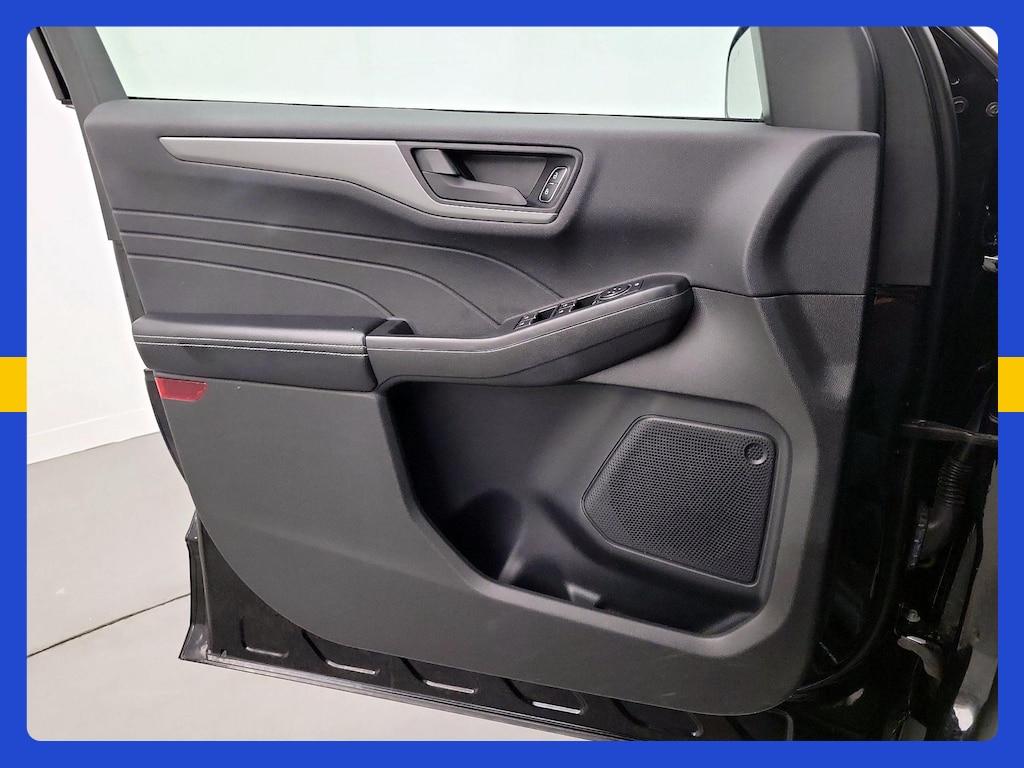 used 2025 Ford Escape car, priced at $20,998