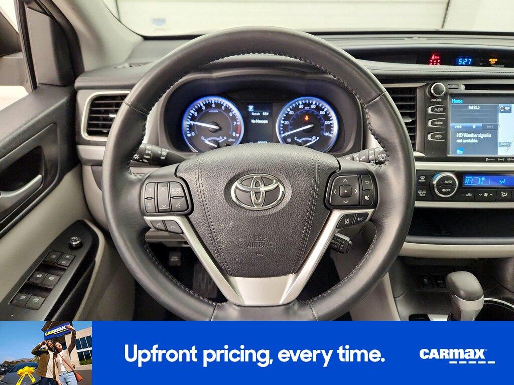 used 2017 Toyota Highlander car, priced at $27,998