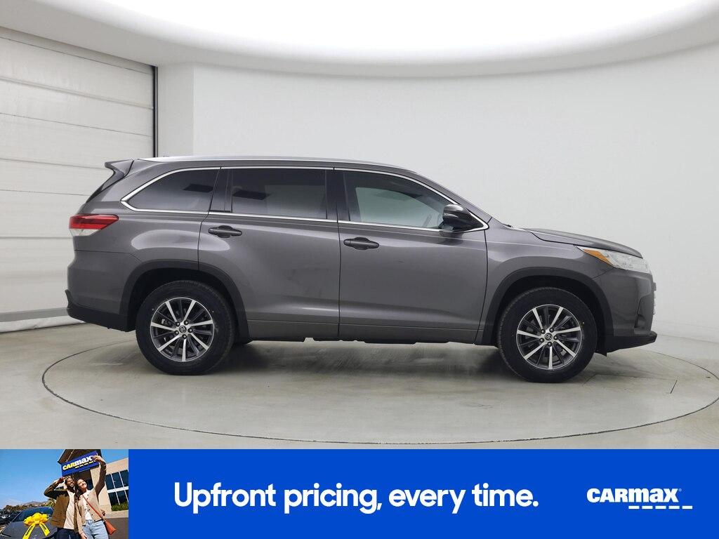 used 2017 Toyota Highlander car, priced at $27,998