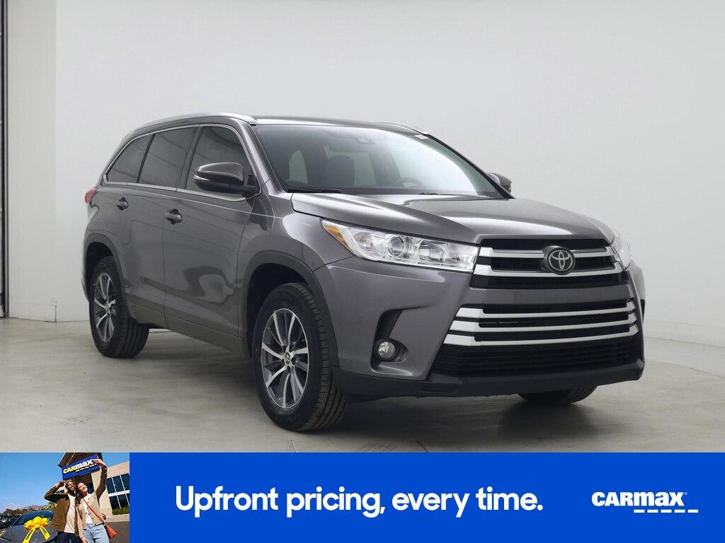 used 2017 Toyota Highlander car, priced at $27,998