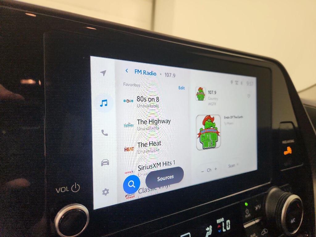 used 2023 Toyota Highlander car, priced at $37,998