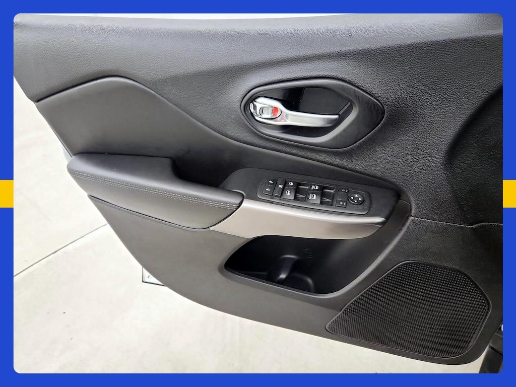 used 2019 Jeep Cherokee car, priced at $13,998