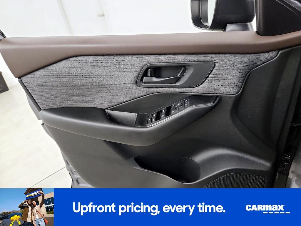 used 2023 Nissan Rogue car, priced at $21,998