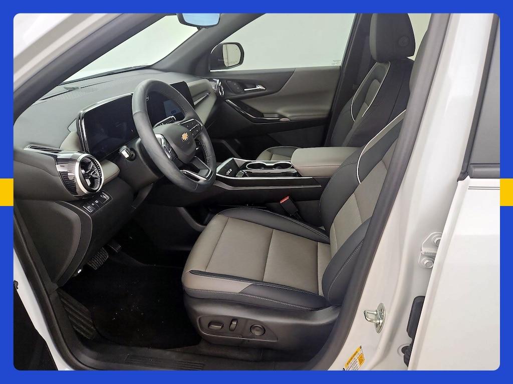 used 2025 Chevrolet Equinox car, priced at $28,998