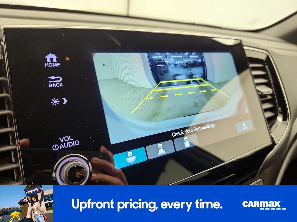 used 2022 Honda Pilot car, priced at $32,998