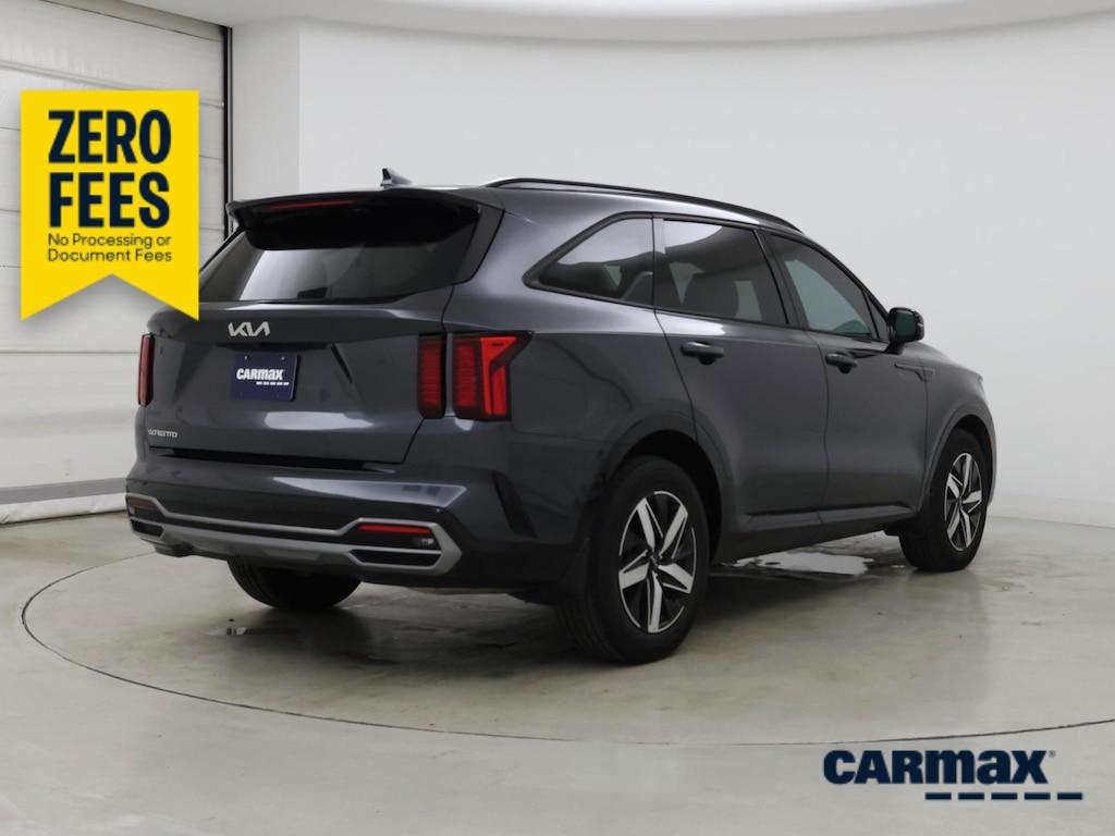 used 2023 Kia Sorento car, priced at $26,998