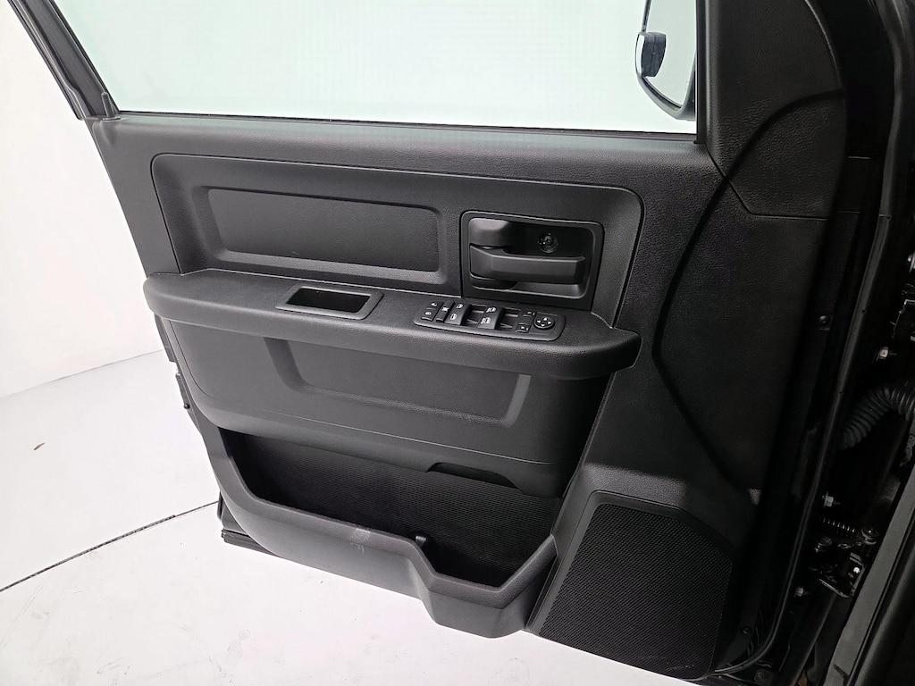 used 2022 Ram 1500 Classic car, priced at $27,998