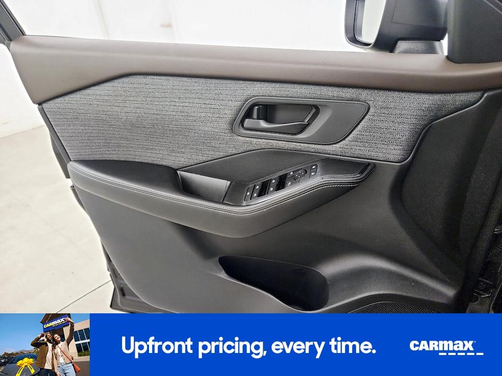 used 2021 Nissan Rogue car, priced at $18,998