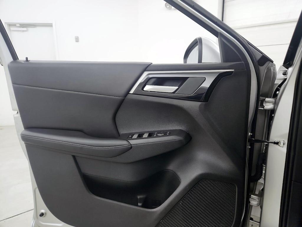 used 2023 Mitsubishi Outlander car, priced at $26,998