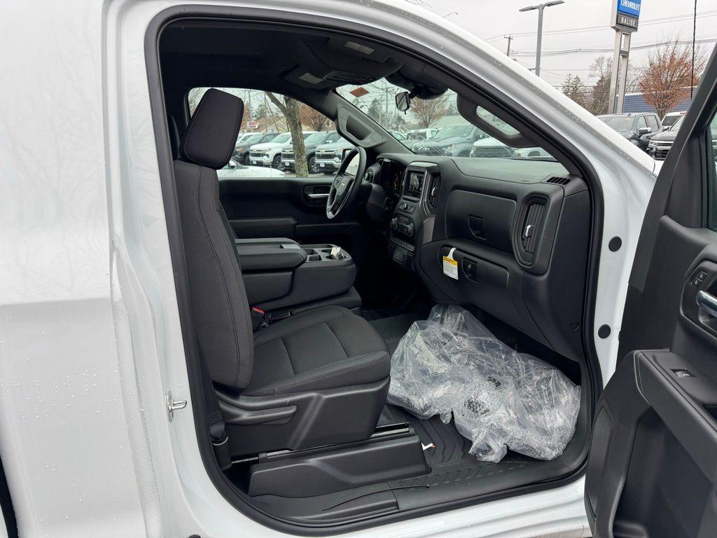 new 2026 Chevrolet Silverado 1500 car, priced at $44,140
