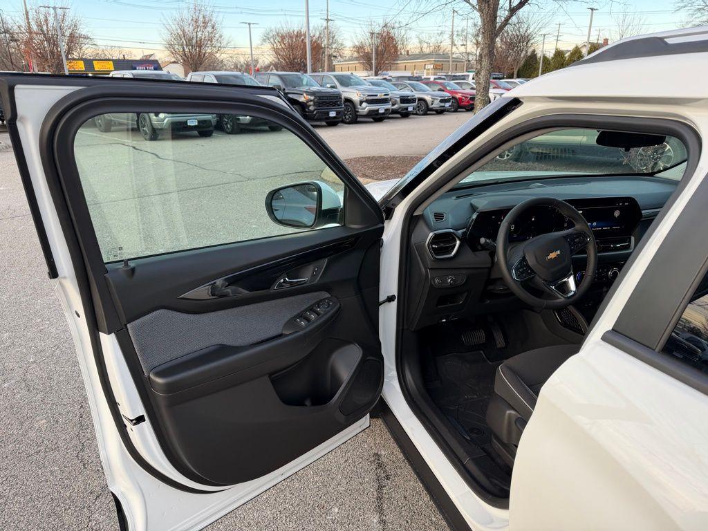 new 2026 Chevrolet TrailBlazer car, priced at $28,810
