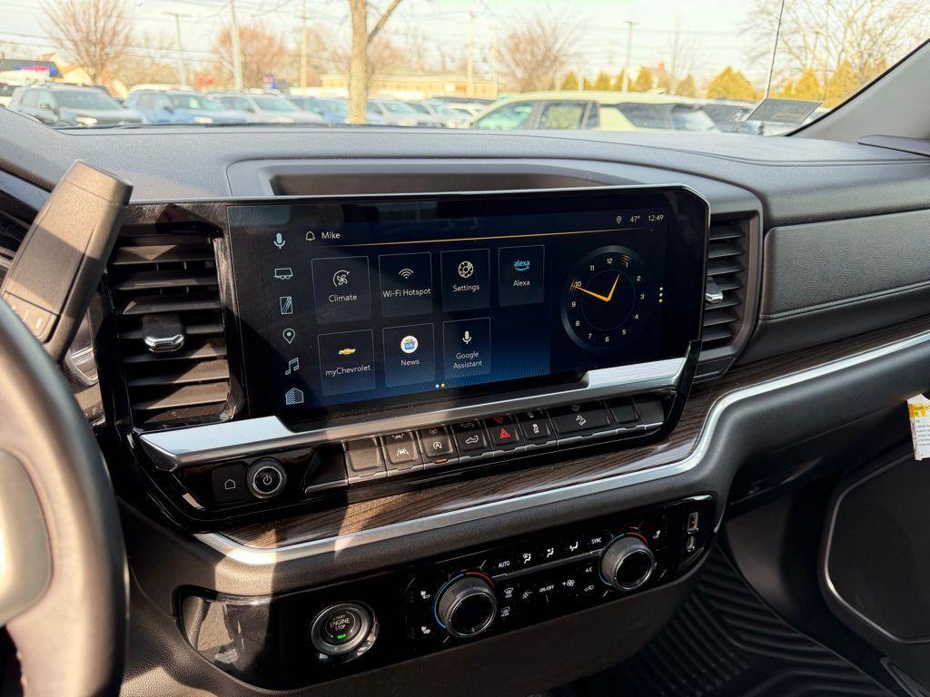 used 2022 Chevrolet Silverado 1500 car, priced at $32,977