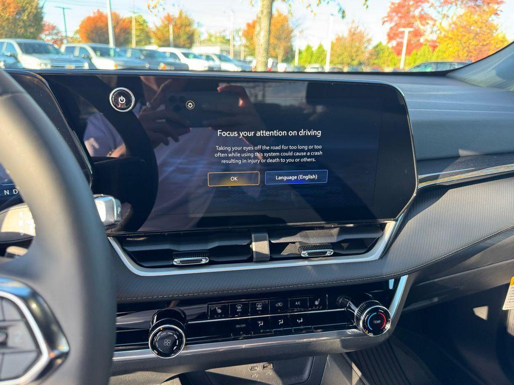 new 2026 Chevrolet Equinox car, priced at $35,314